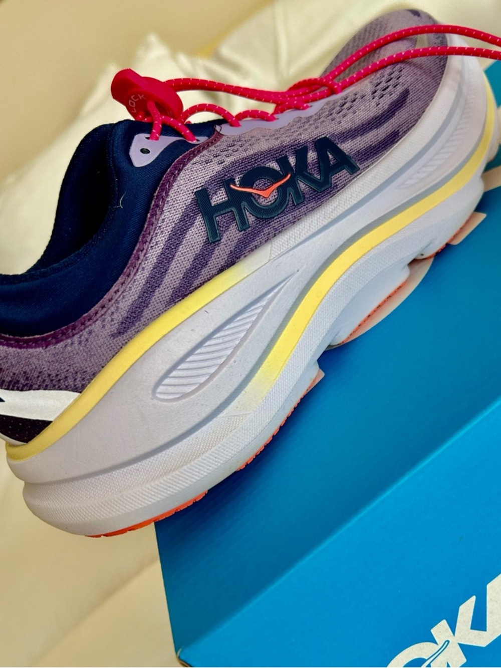 MOM’S DAY SALE!🩷Bondi 9 BRAND NEW Women’s 7Ultra-cushioned game changer shoe!